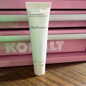 r.e.m. beauty Lunar Magic Blurring Primer - White